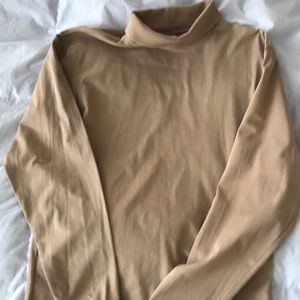 Men’s Carhartt turtleneck